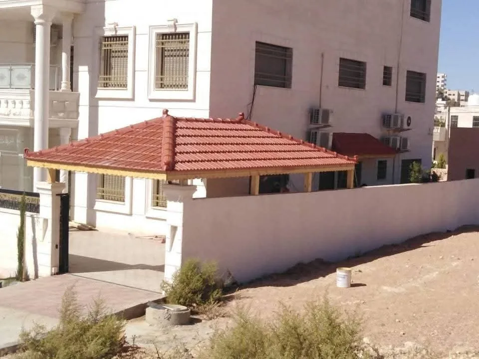 تركيب وصيانه كافه اعمال القرميد