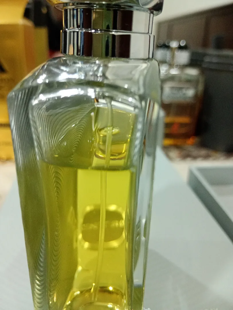 عطر سنترو من العربيه للعود