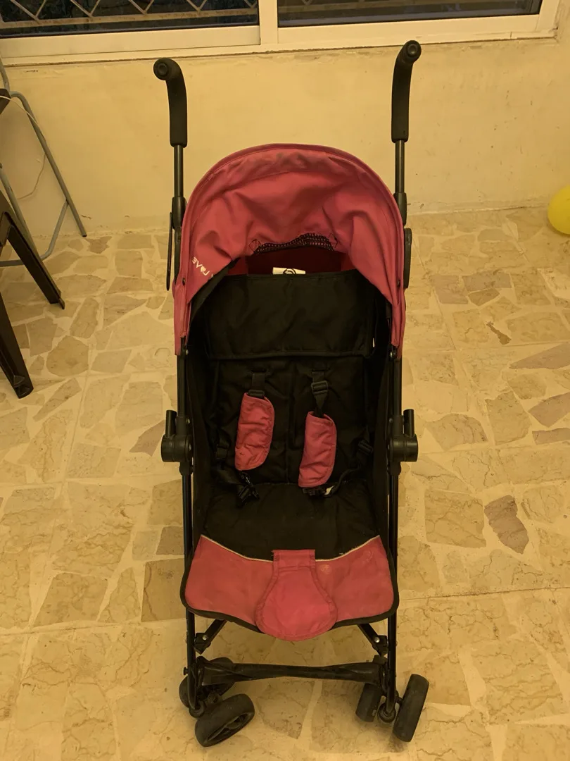 عرباية أطفال مستعملة