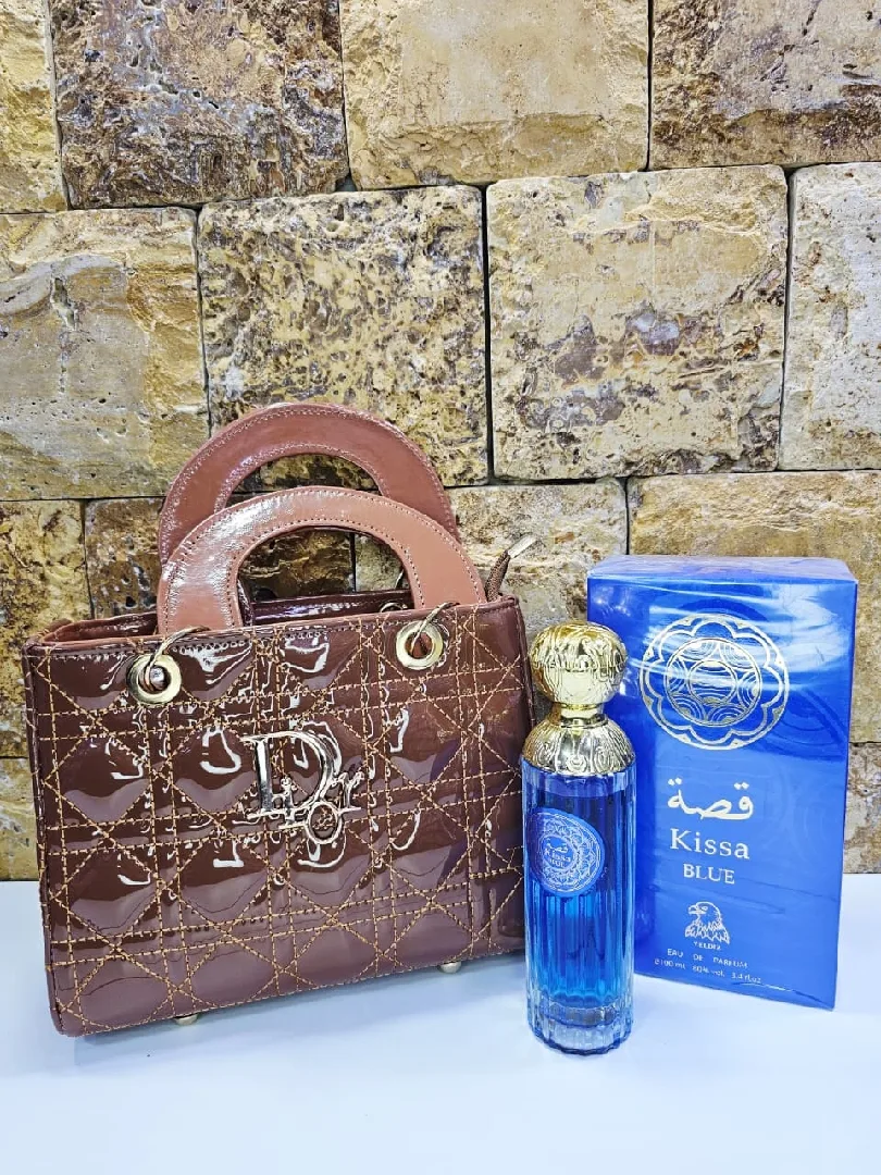 ✨ عرض فاخر لعشّاق الأناقة ✨شنتة Dior بتصميم راقي ولمسة فخمة، مع عطر 100 مل برائحة