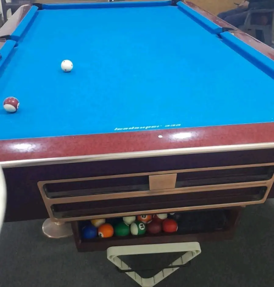 طاولات بالياردو