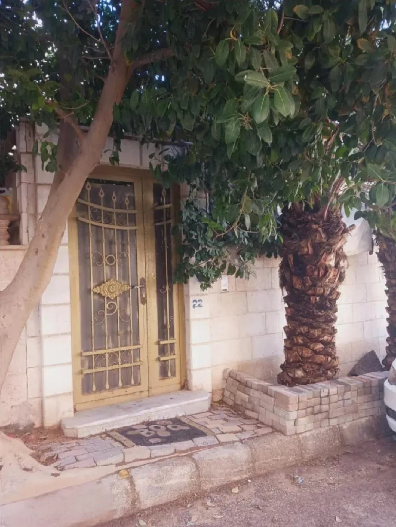 بيت طابق الزرقاء جبل طارق