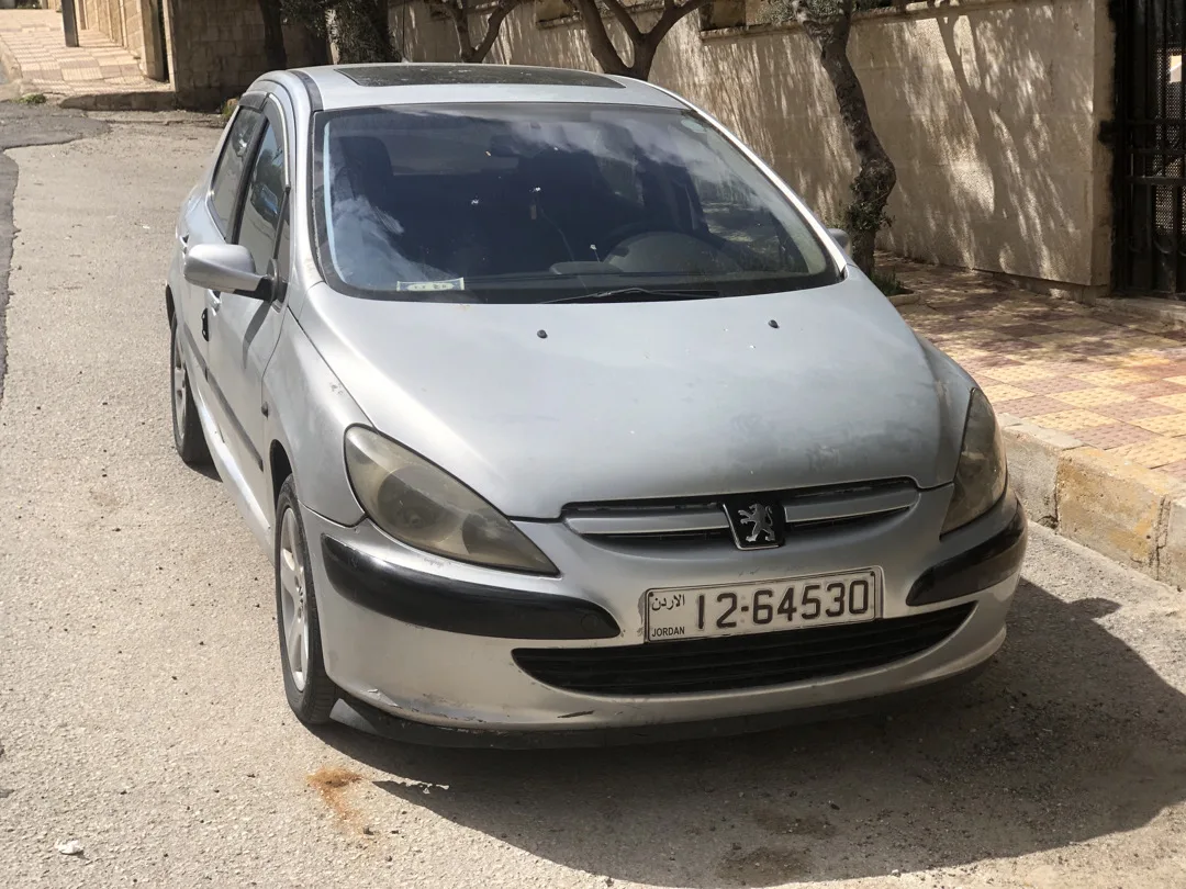 سيارة بيجو ٣٠٧