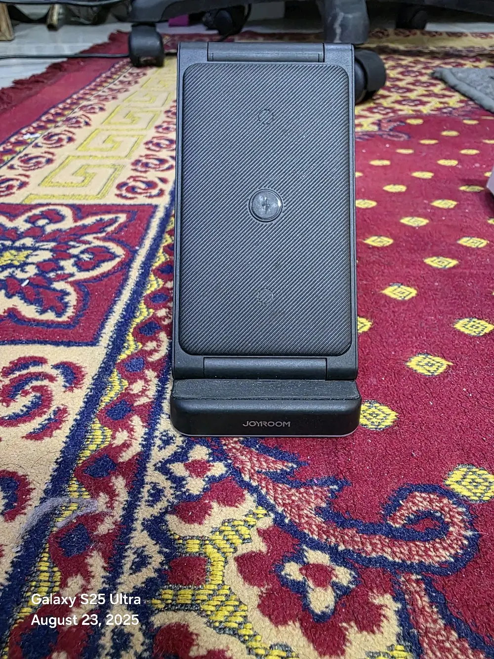 شاحن لاسلكي جيروم