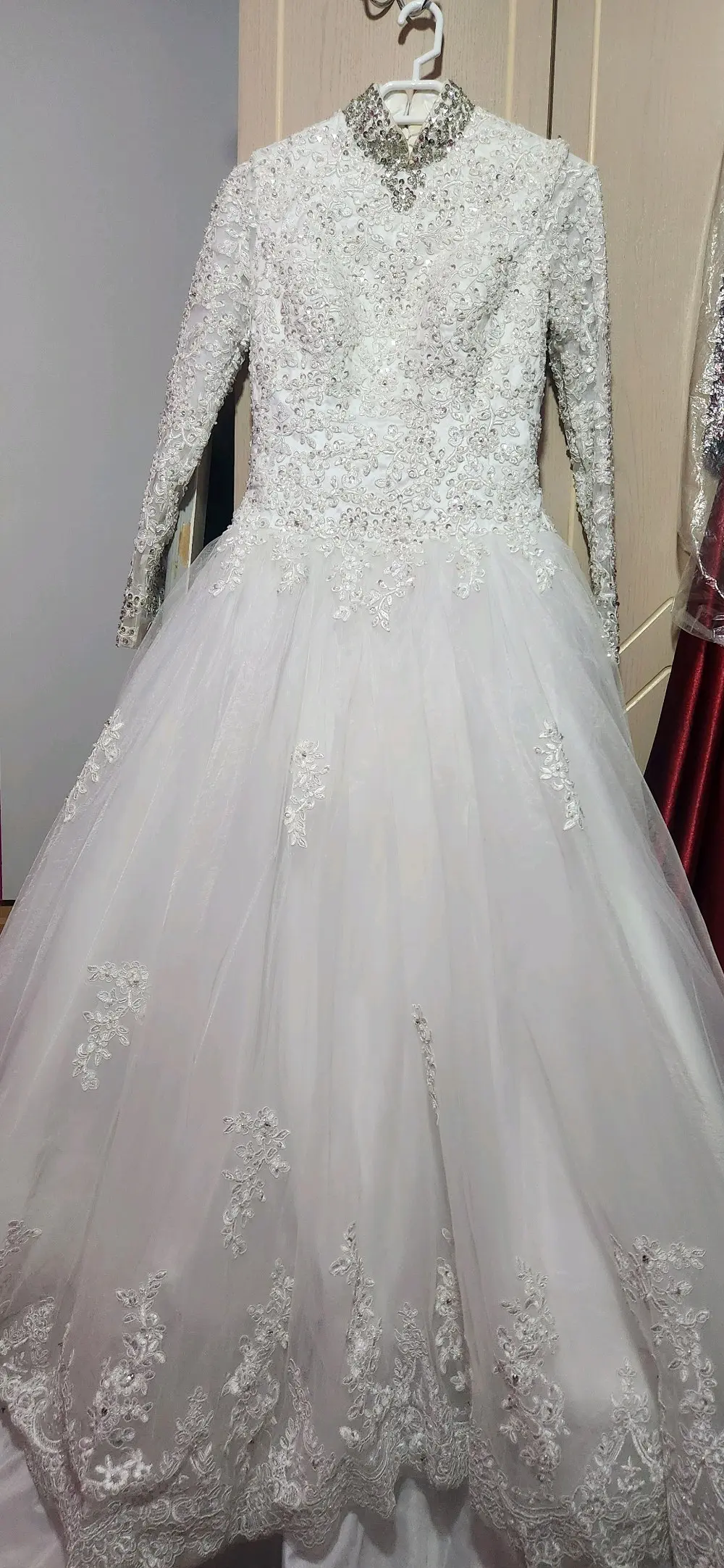 gorgeous wedding dress