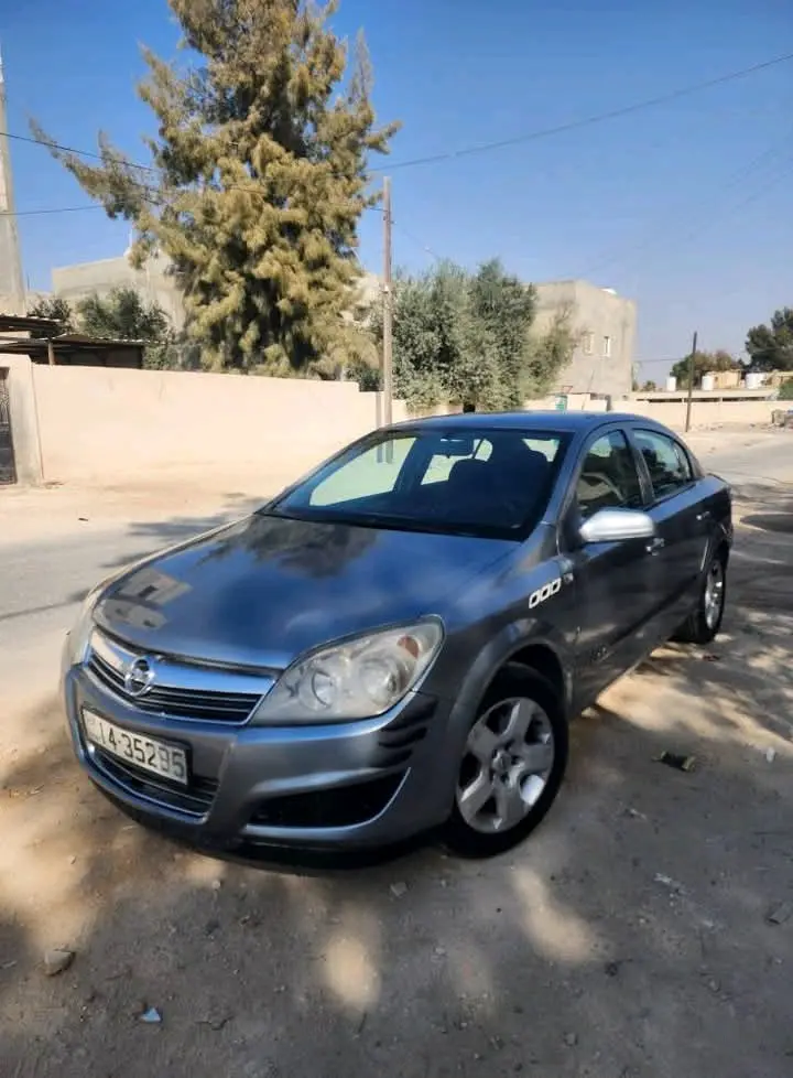 اوبل استرا ٢٠٠٨ opel astra 2008