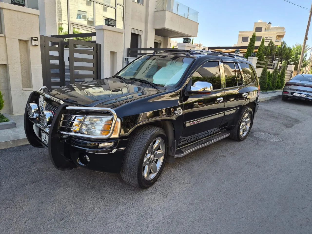 للبيع: GMC Envoy - بحالة الوكالة (فحص كامل) ? 2005?