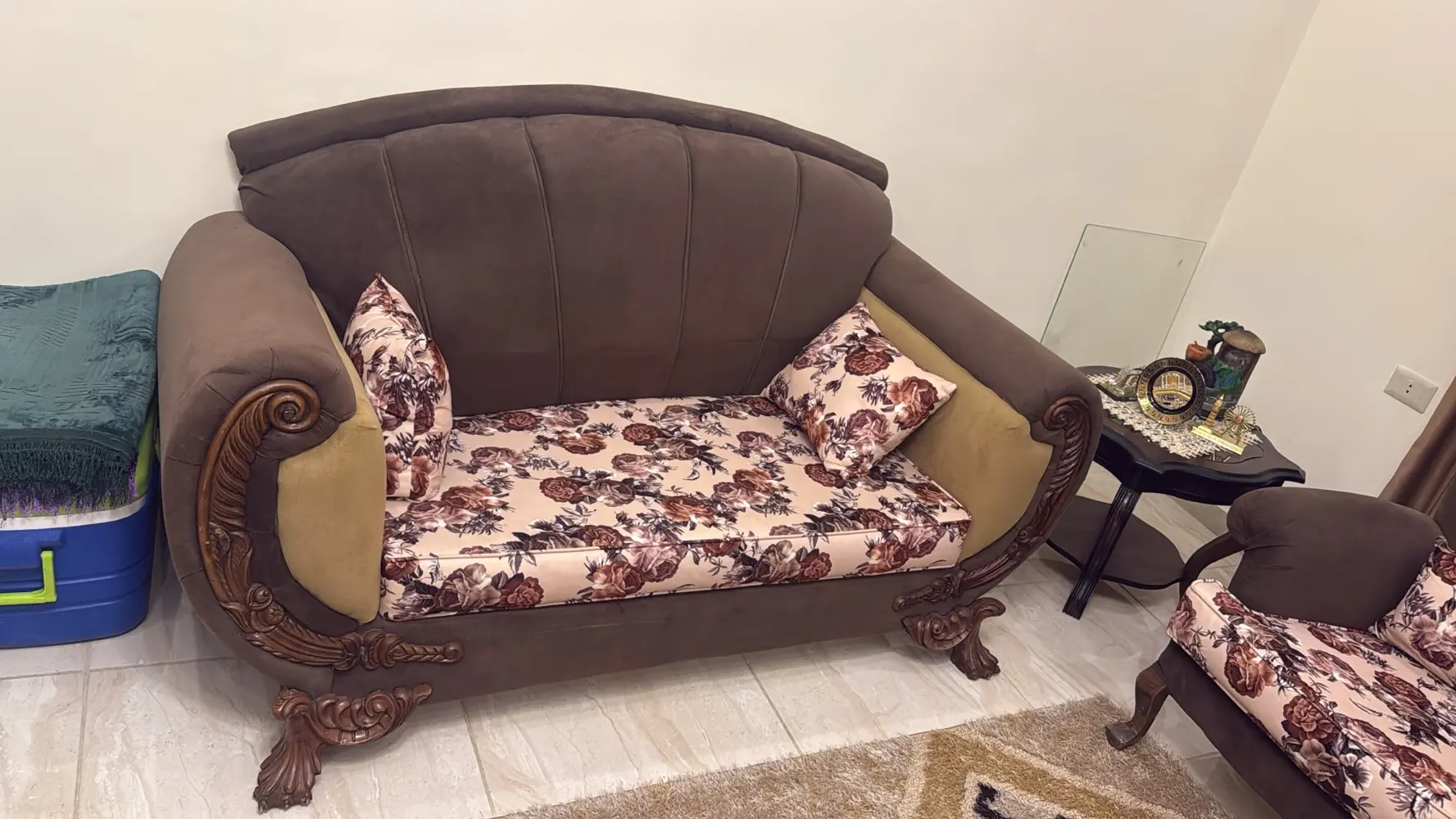 طقم كنب للبيع